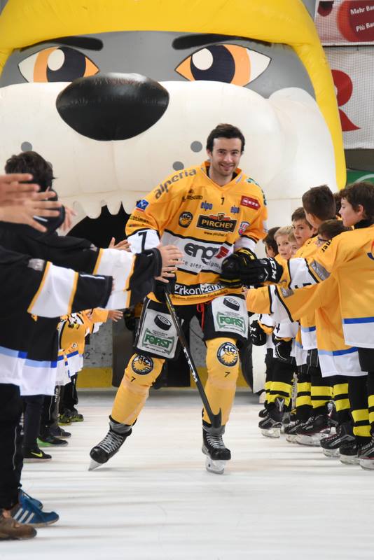 Hockeytunnel Einlauf Eishockeytunnel Spielereinlauf hergestellt von Promo Bears