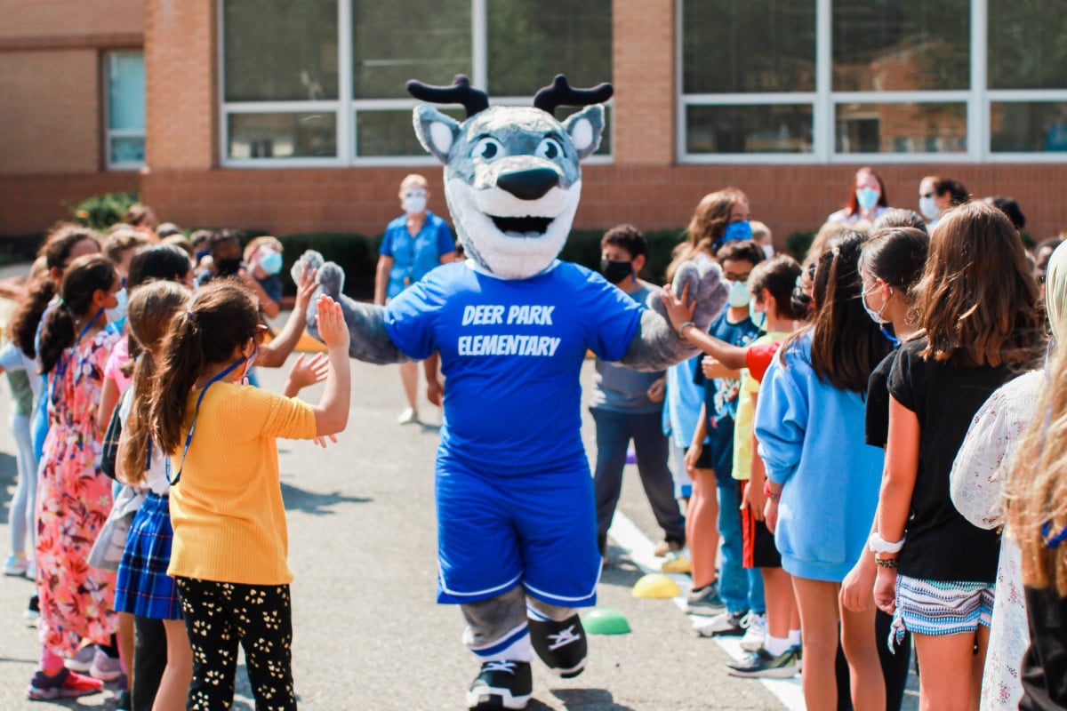 Maskottchen für Schulen und Universitäten