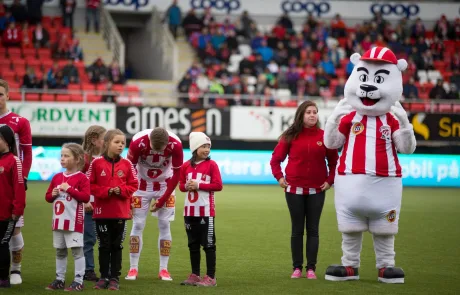 ACC15345 Tromoso IL Isberget Supporker Klub Norway Soccer Club Polar Bear