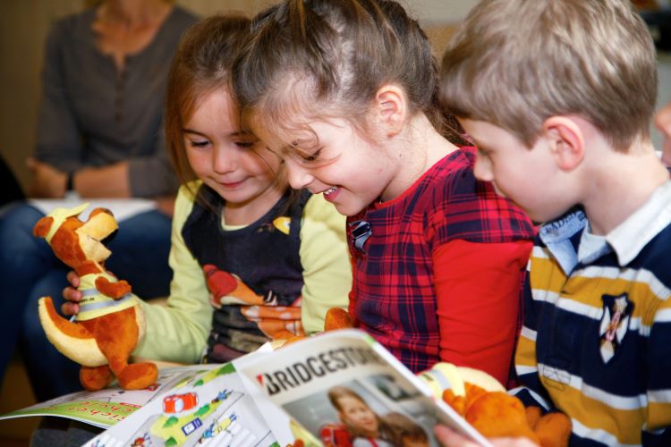 Kinder-mit-Schulwegheft Bridgestone Plüschtier Lenni Hergestellt Von Promo Bears